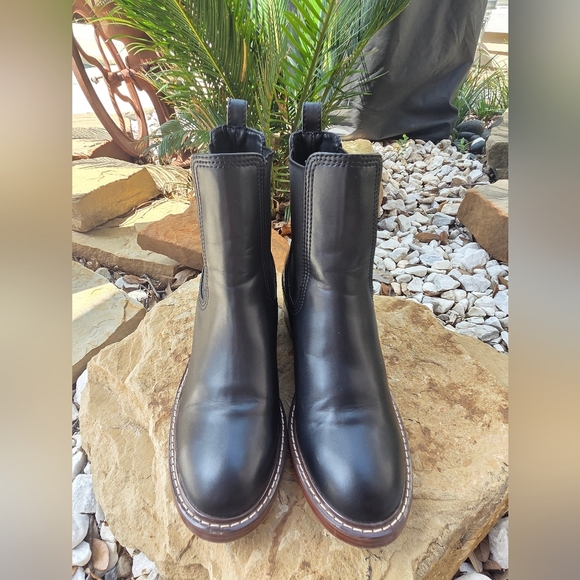 Steve Madden black leather ankle boots, size 10 - Picture 1 of 6